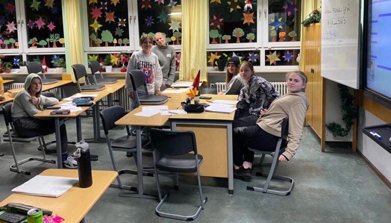 Arbeitsfoto-Jg.070809-1-768x439