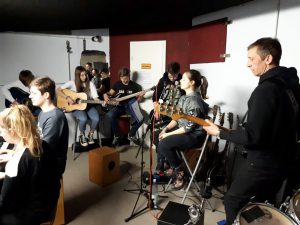 4-2-2-TaffeGiraffe-res-300×225